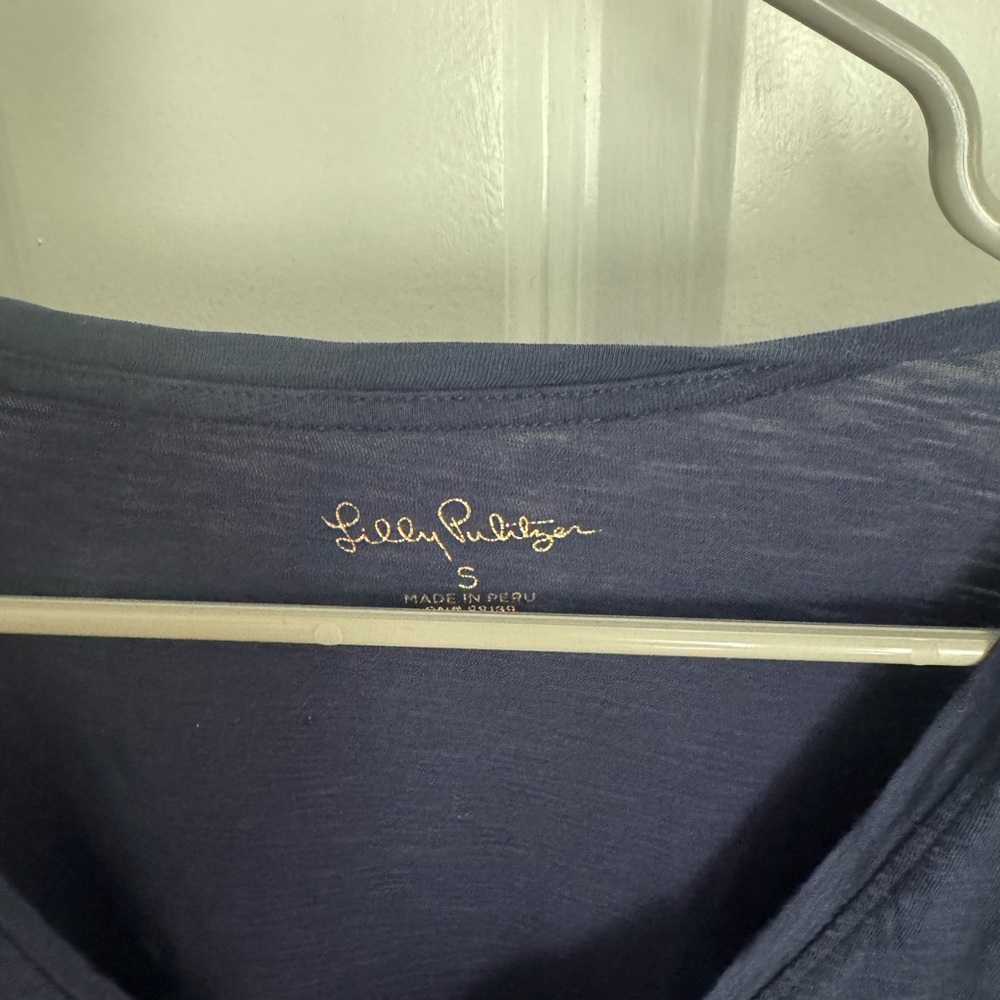 Lilly Pulitzer Navy V-Neck Short Sleeve Tee